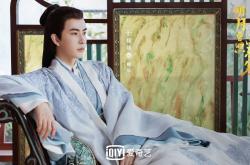 开云体育在线-北欧风暴与巴西节拍，法比尼奥如何以挪威式硬度在德甲争冠战接管比赛