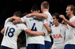 开云体育在线-利物浦客场告负，卫冕路漫漫