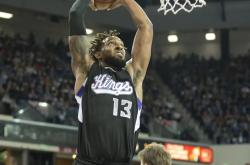 开云体育官方网站-快船客场击败森林狼，取得三连胜