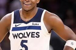 开云体育入口-森林狼主帅莫里斯舍身保护球员，备受赞誉的简单介绍