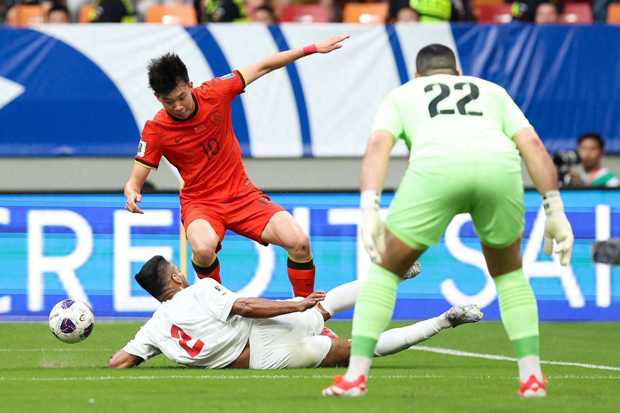 韩国球队迎来胜利,晋级下一轮 韩国球队迎来胜利,晋级下一轮