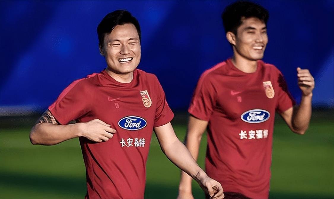 郜林激励队友团结一心追求冠军意识的简单介绍 郜林激励队友团结一心追求冠军意识的简单介绍