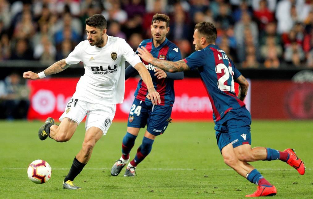 阿拉维斯客场对阵比利亚雷亚尔,胜负难料! 阿拉维斯客场对阵比利亚雷亚尔,胜负难料!