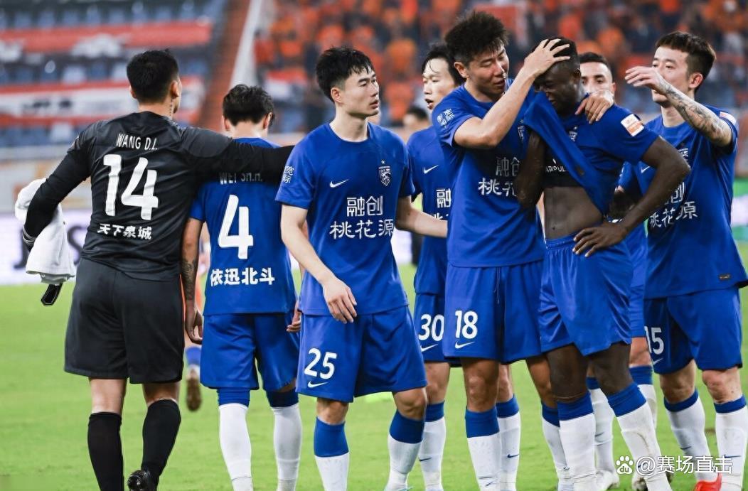 关于沃尔夫斯堡遭遇惨败，状态令人堪忧的信息