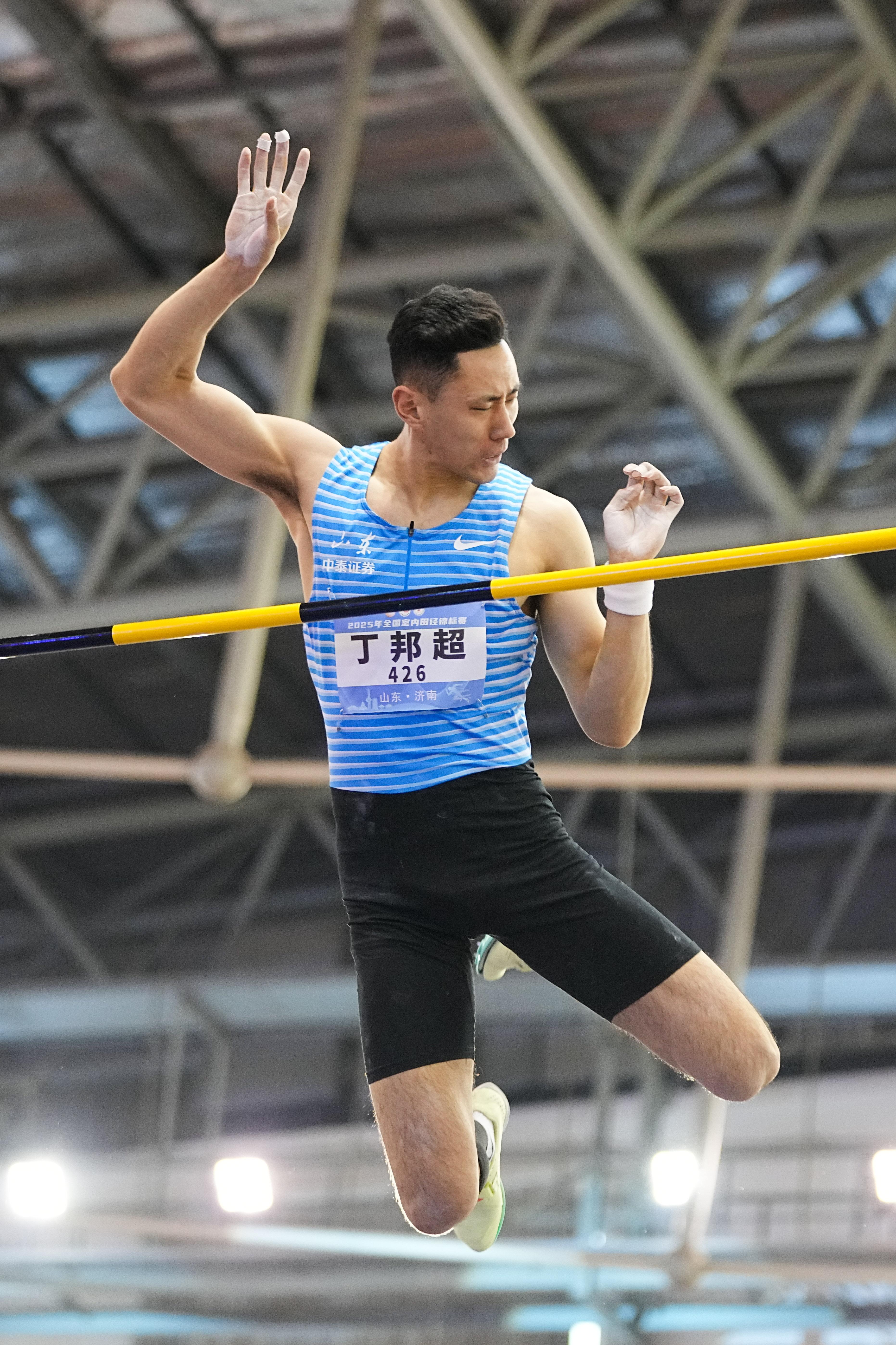 格林纳达田径选手奋勇争先晋级决赛