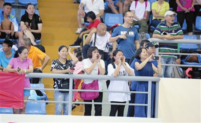 欧洲大陆豪门齐聚，比赛如火如荼