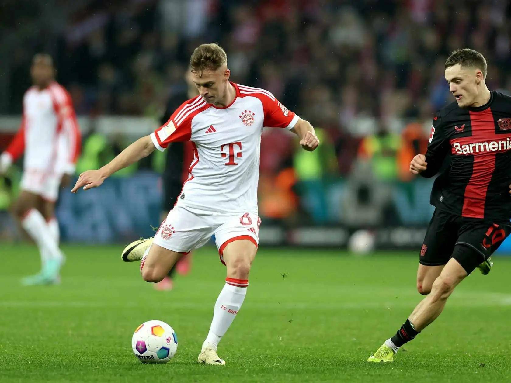 关于拜仁慕尼黑客场击败对手，稳固领先优势的信息