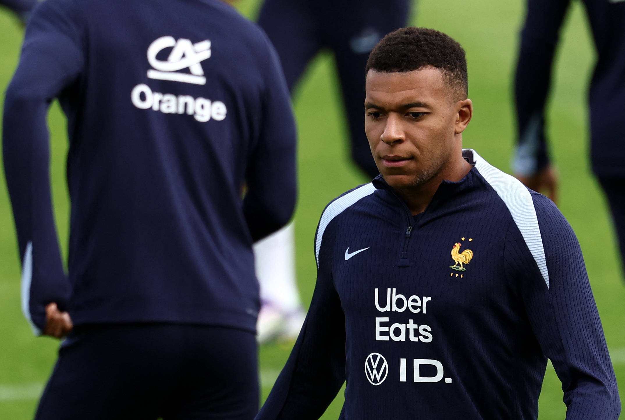 法国世界杯预选赛:法国队遭比利时逼平的简单介绍 法国世界杯预选赛:法国队遭比利时逼平的简单介绍