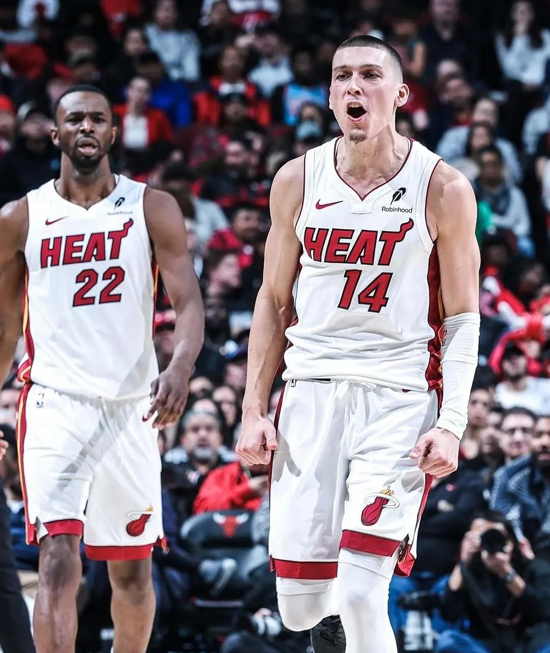 火箭逆袭热火，维克斯连续得分