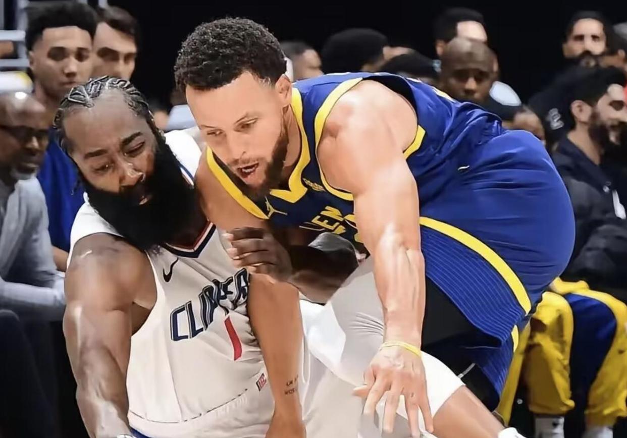 快船大胜勇士!对手四连败态势明显 快船大胜勇士!对手四连败态势明显