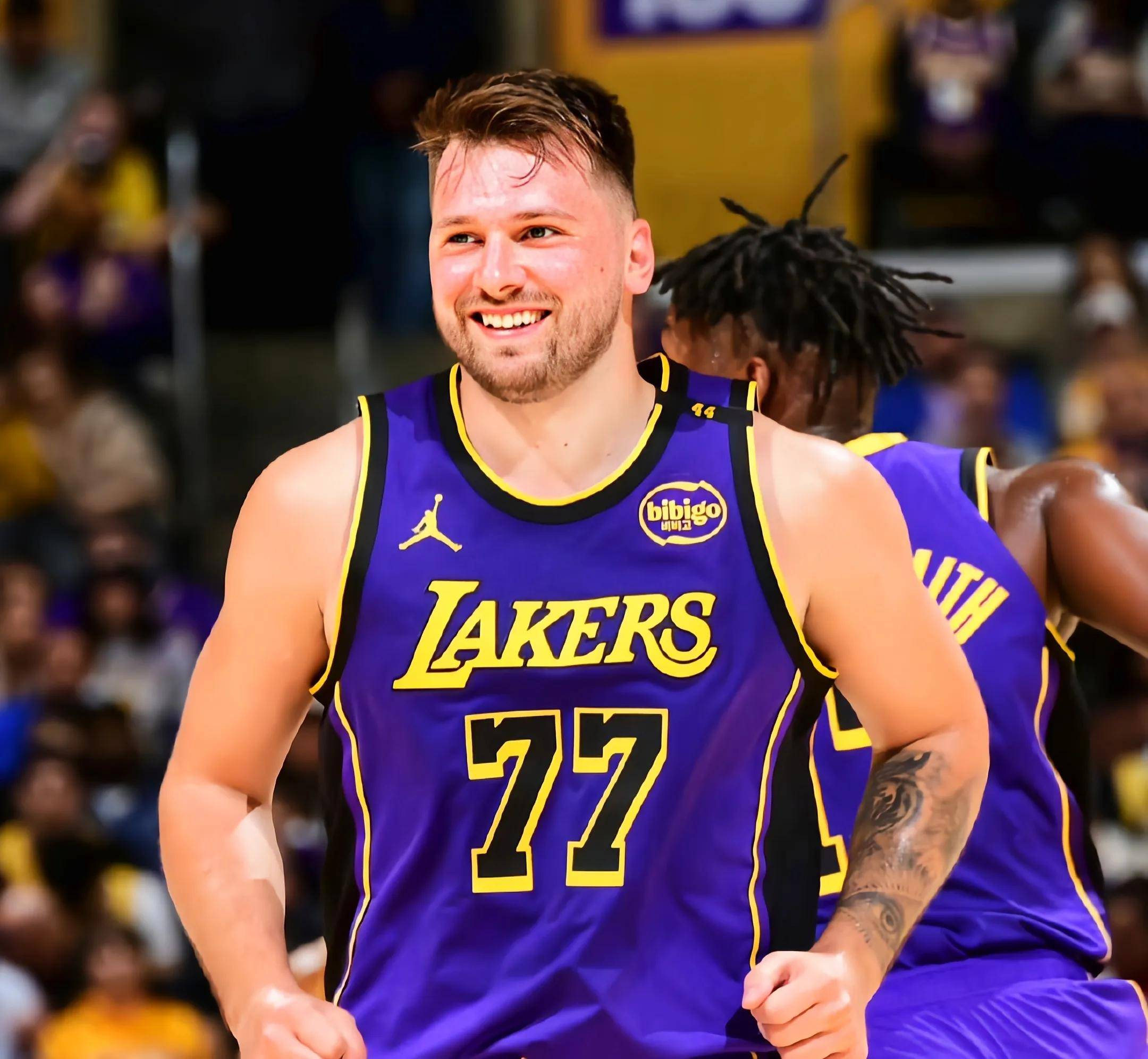 湖人主场击败快船,豪取五连胜 湖人主场击败快船,豪取五连胜