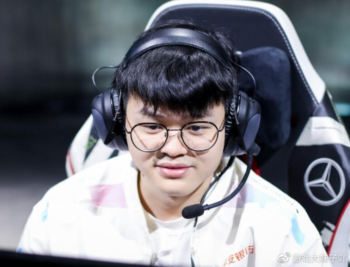 BLG鏖战MAD，Kanavi打出惊人五杀宿命之战半决赛，留下经典瞬间