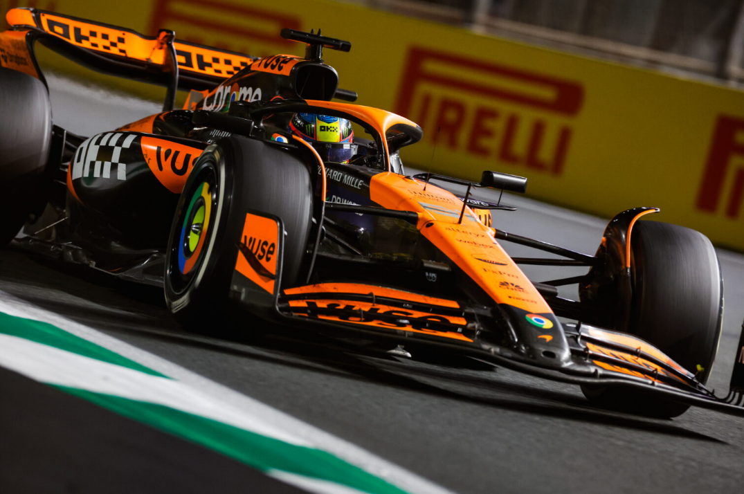 包含威廉姆斯碾压阿斯顿马丁，皮亚斯特里扛起全队的词条